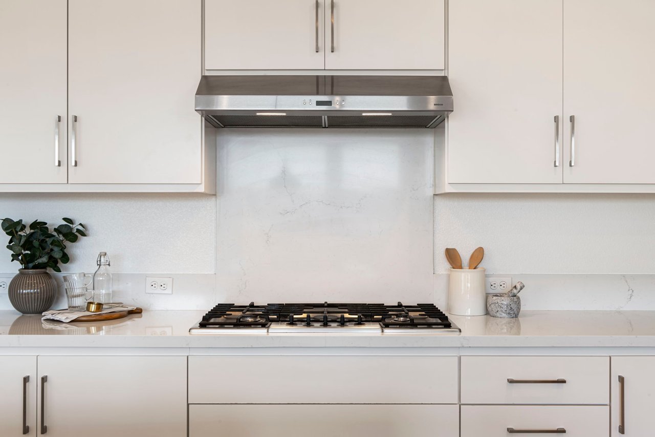 5690 Metrose Ct #302