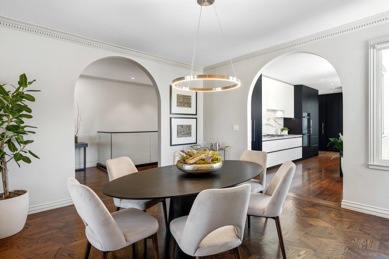 Stylishly Renovated & Palace-Adjacent