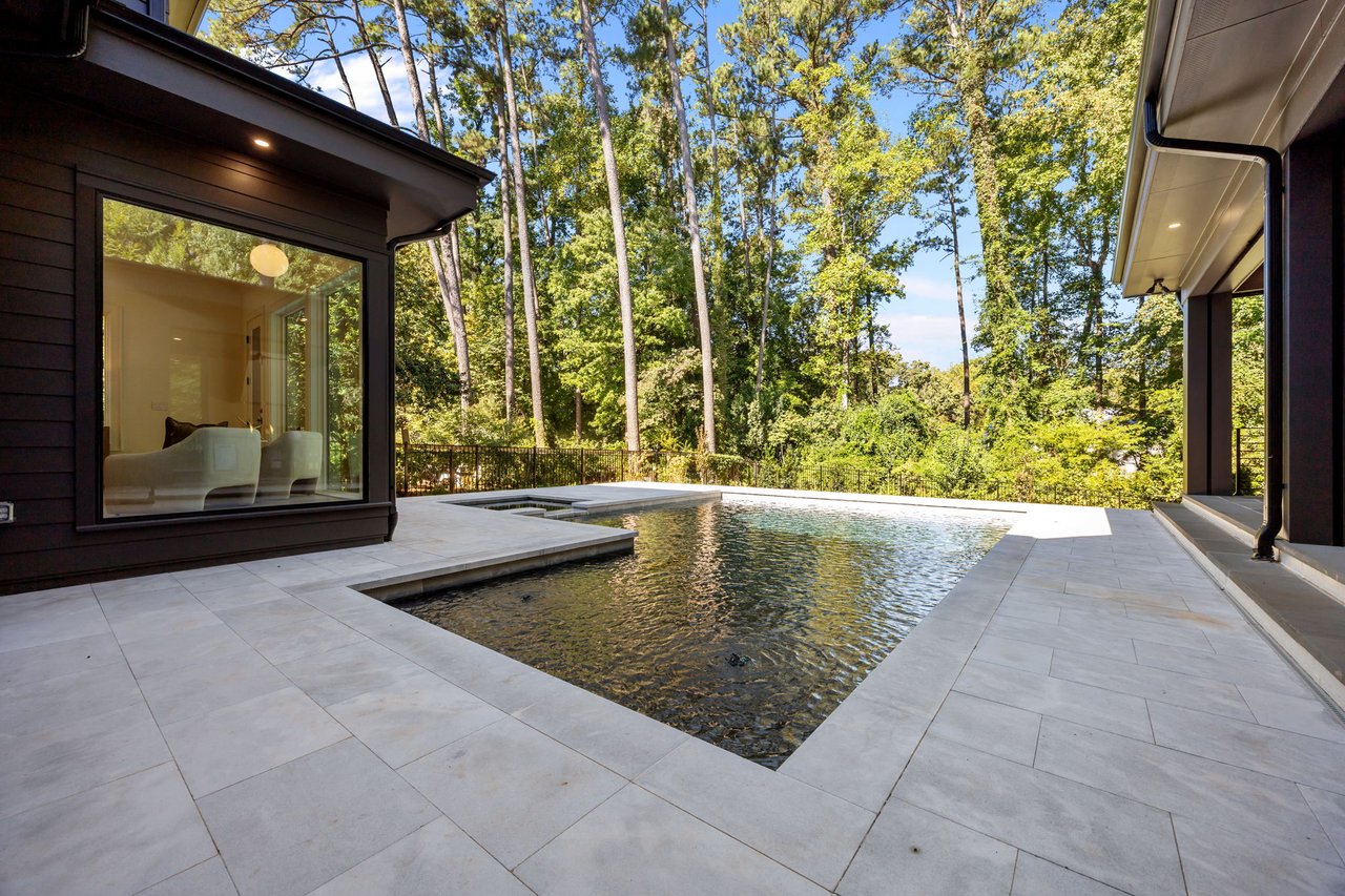 2419 Medway Dr