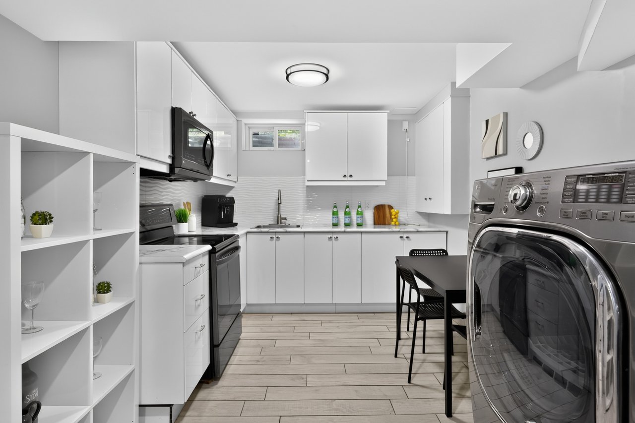 1873 Briarcrook Cres