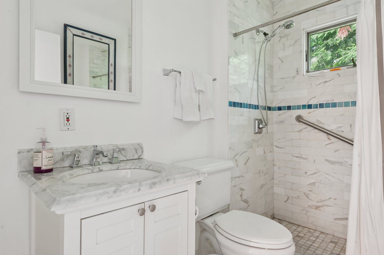 236 Redwood Road