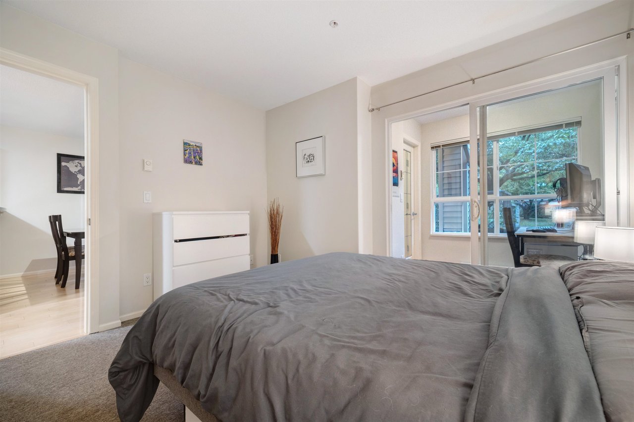 1131 Ross Rd