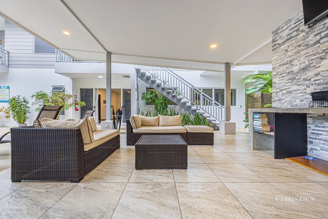 Uvita Paradise Hotel – Walk-to-Beach Boutique Hospitality Opportunity