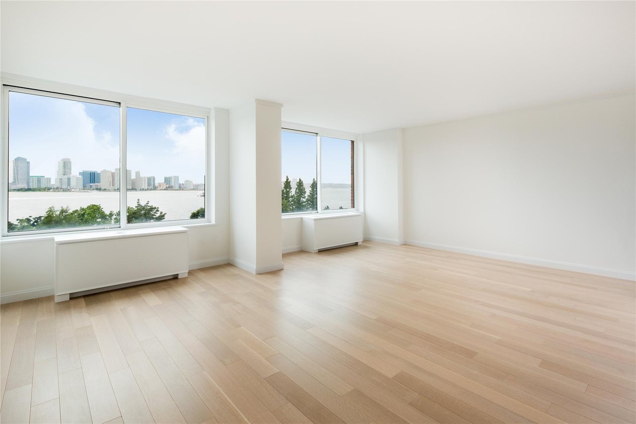 212 Warren St, #7G