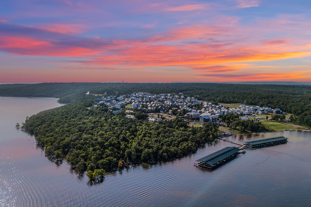 Carlton Landing