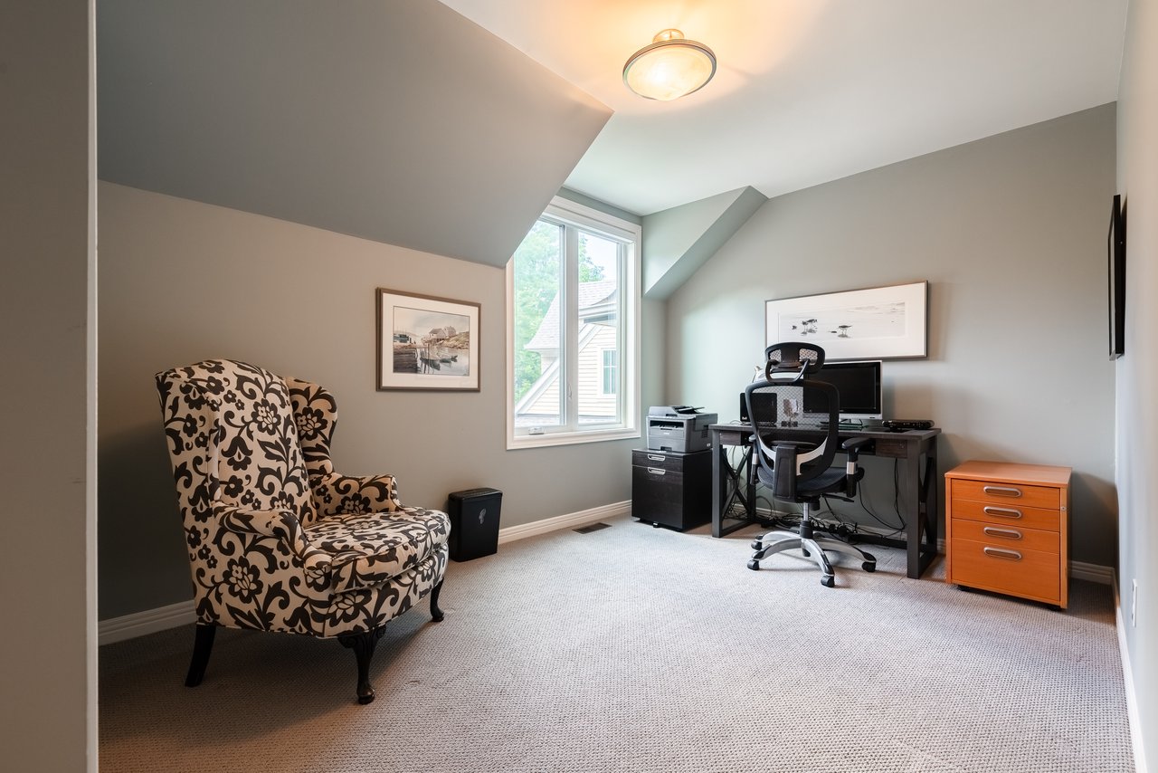 2267 Cedarberry Court, Oakville