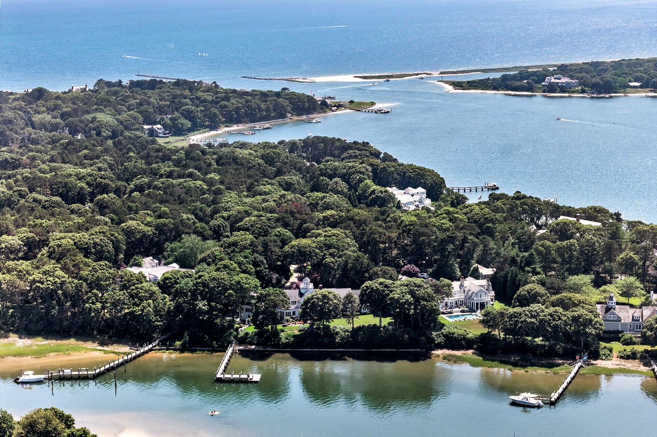 Breathtaking views over West Bay and Eel River