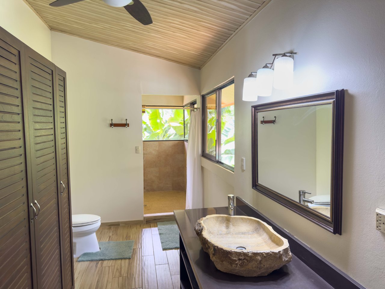 Valley of the Horses , Multi-Home Mountain Retreat -Dominical