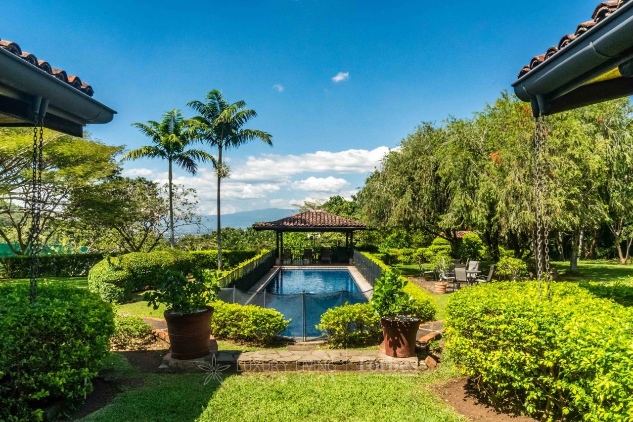 19759 - Architectural Hacienda Style Luxury Villa inTranquil Natural Oasis