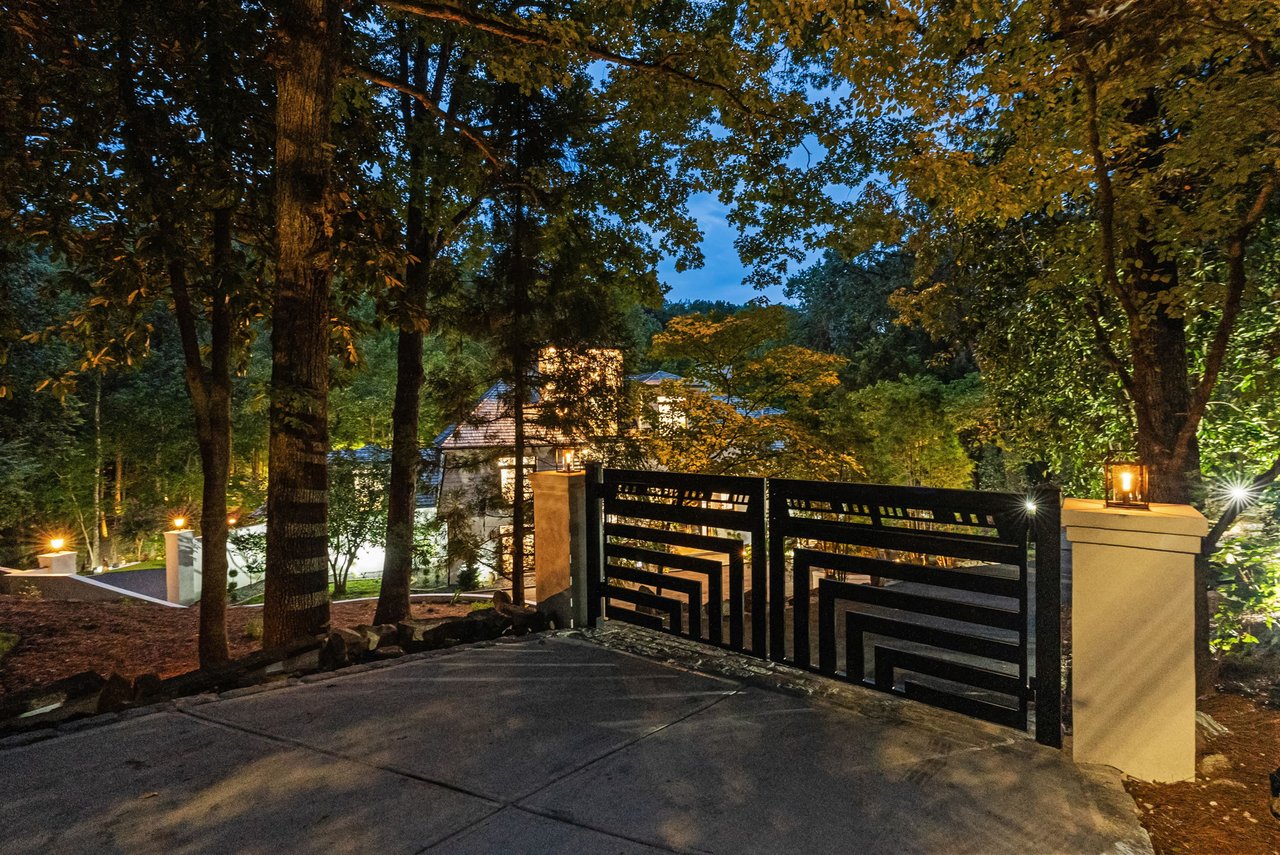 W Paces Ferry Drive