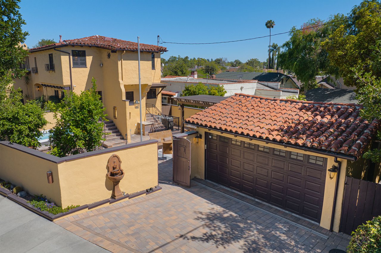 516 E Stocker Street