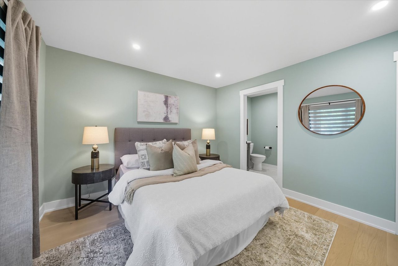 11 Avondale Cres 