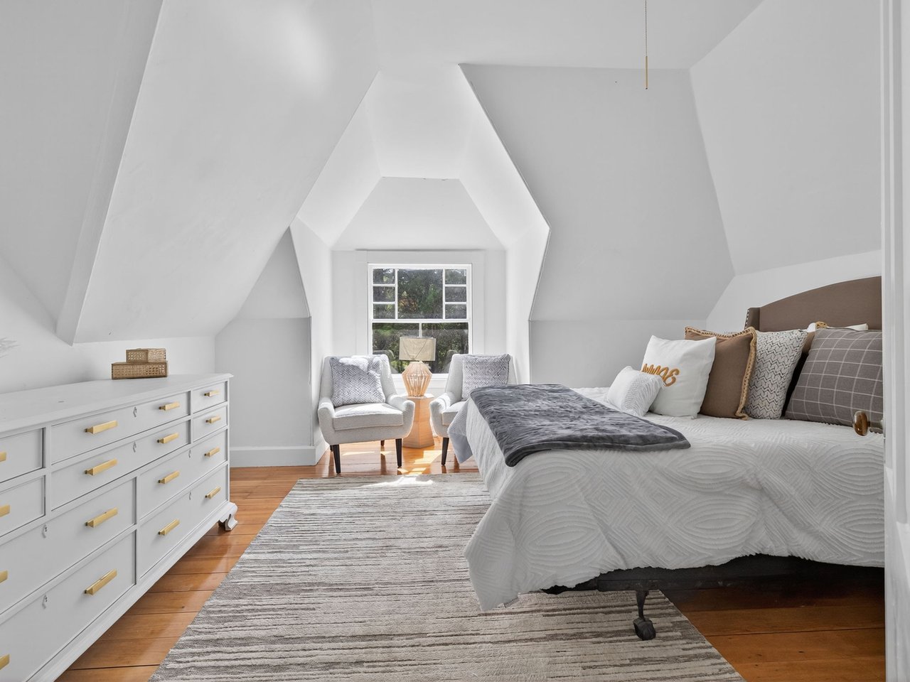 Waterfront Off Market Private Exclusive 