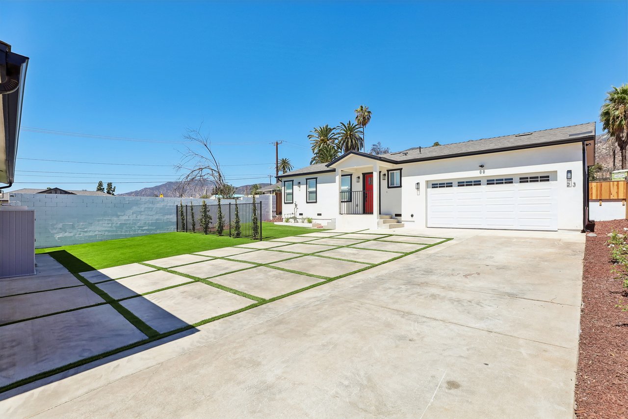 23 E Pine Street