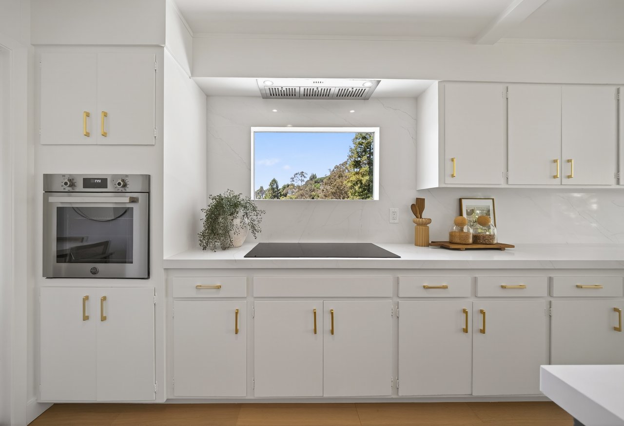 A Tasteful Renovation Meets Timeless Mid-Century Architecture