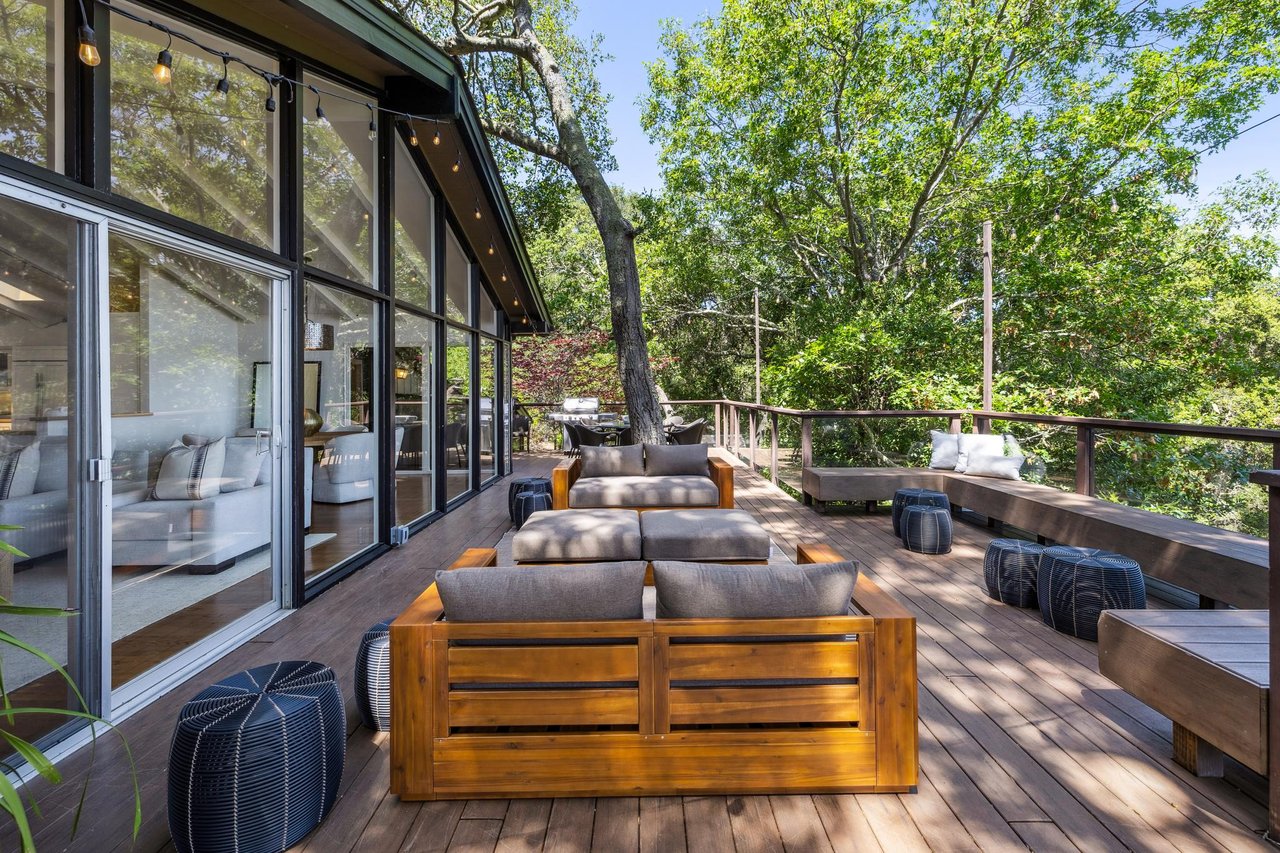 138 Bolivar LN