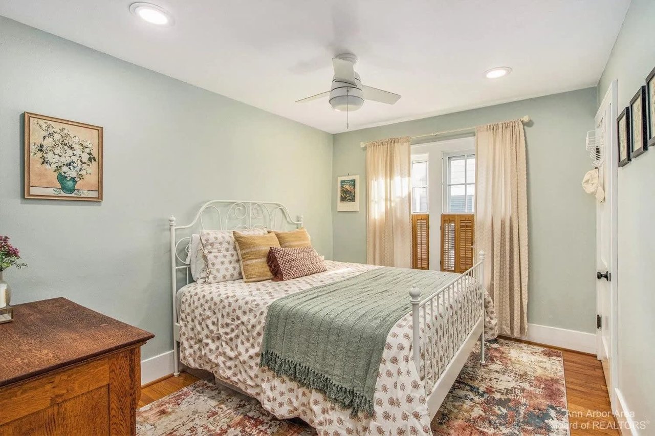 1309 Henry St, Ann Arbor, MI 48104