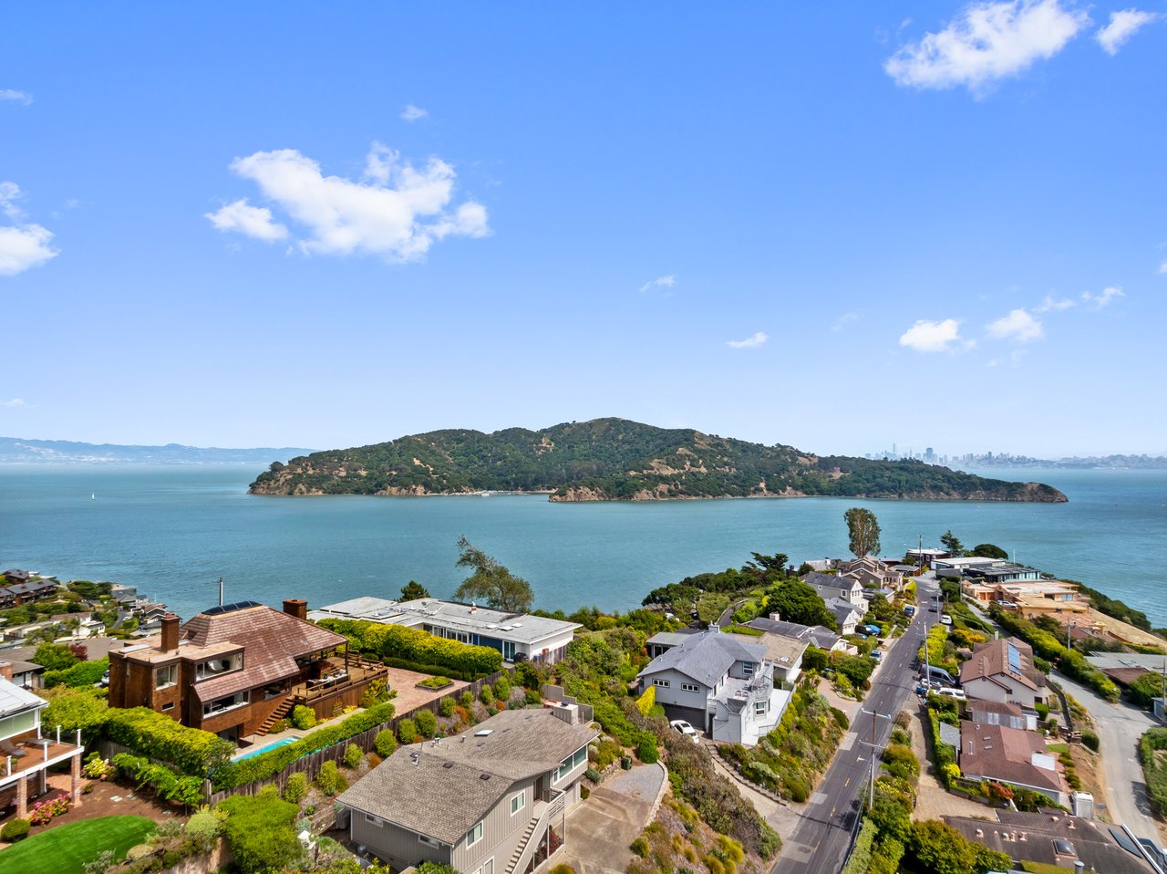 Spectacular Views of the Bay and Golden Gate Bridge