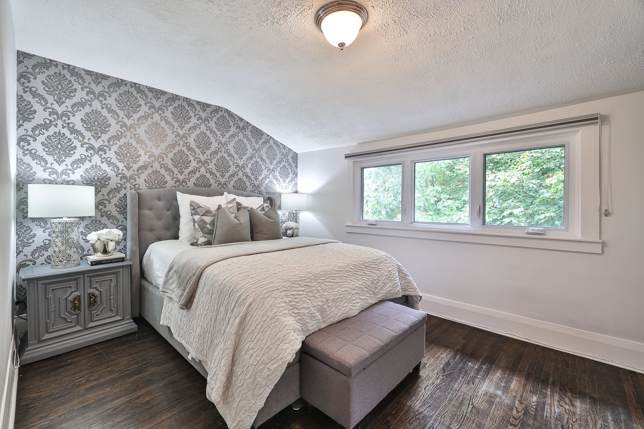 SOLD; Prime Humewood Locale!