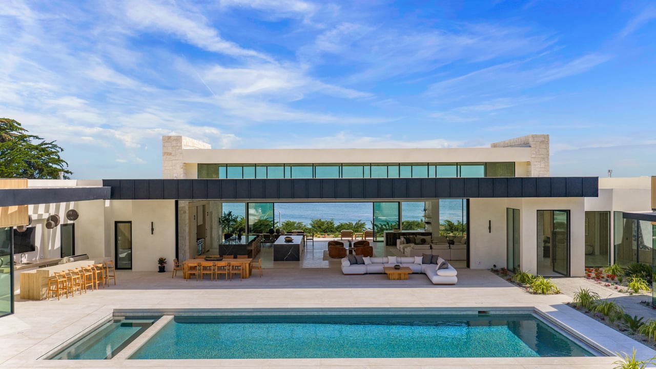Ellice Street, Malibu