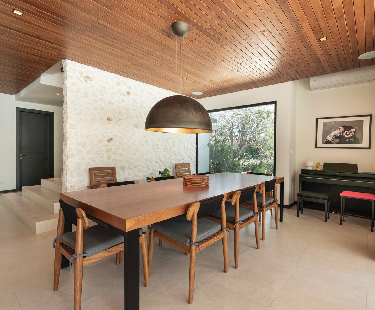 Villa Solana: Modern Luxury Steps from Playa Mansita in Hacienda Pinilla