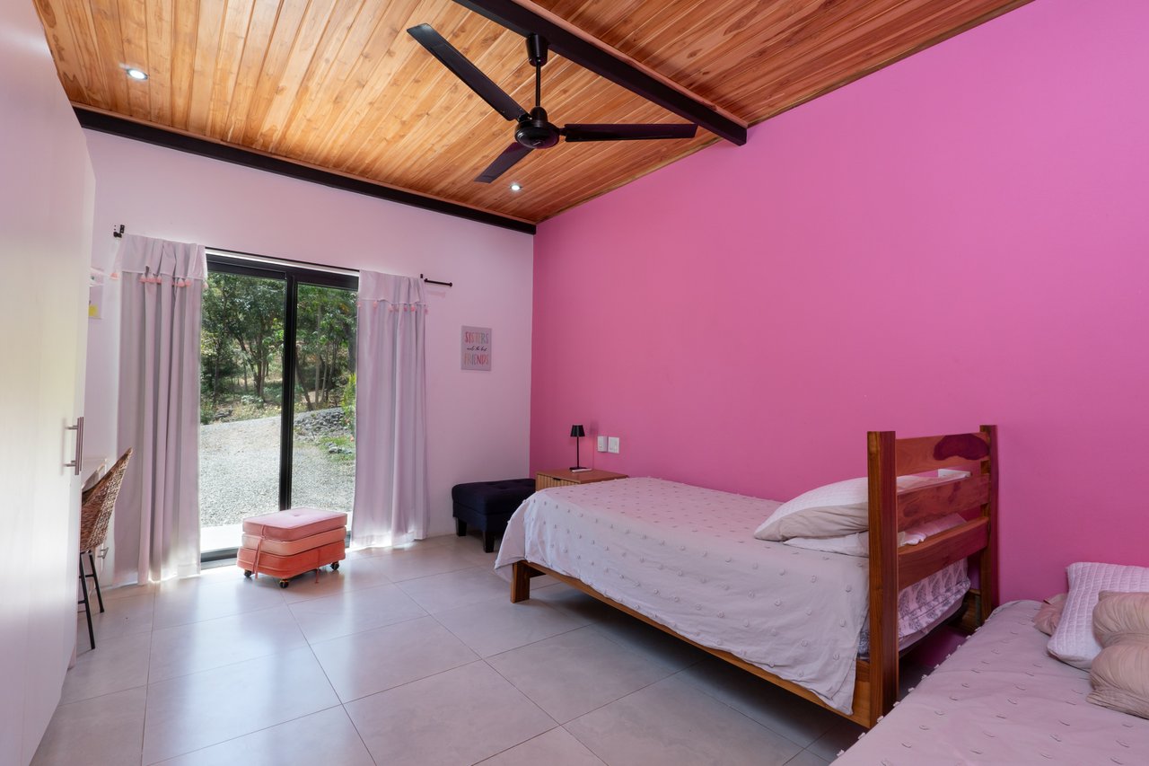 Casa Los Suenos | 4 Bedroom Home with Guest House near Tamarindo Costa Rica