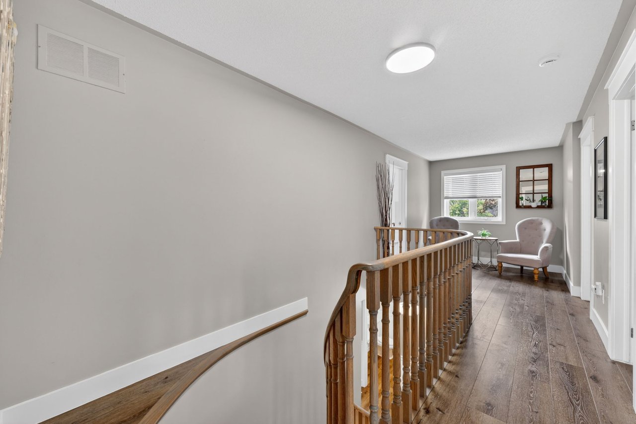 539 Veale Place