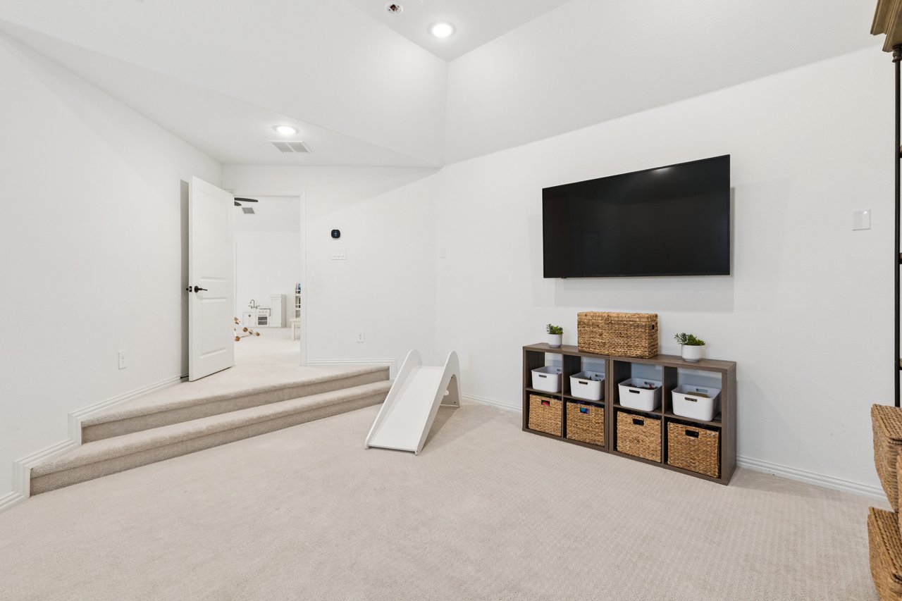 4909 Whisper Drive