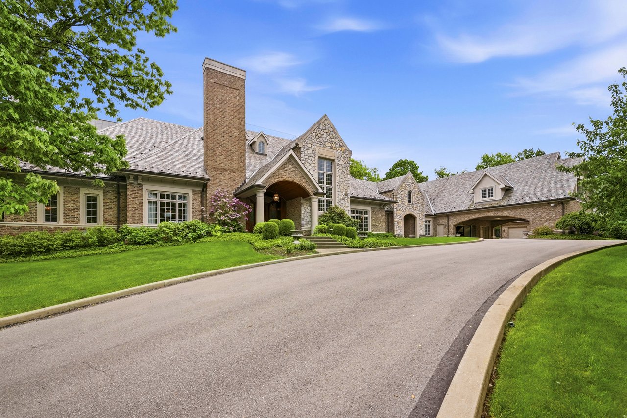 Gated front entrance with governors drive