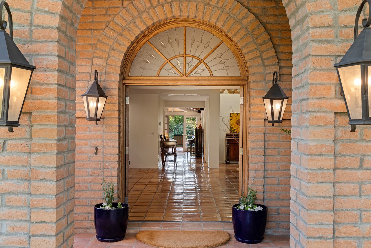 5401 E MARIPOSA Street