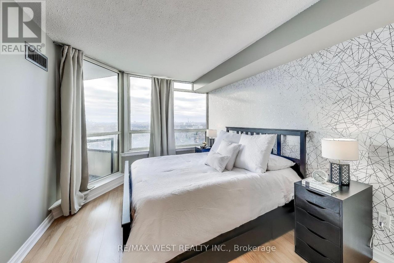 #1917 - 5 Greystone Walk Drive, Toronto Unit: 1917