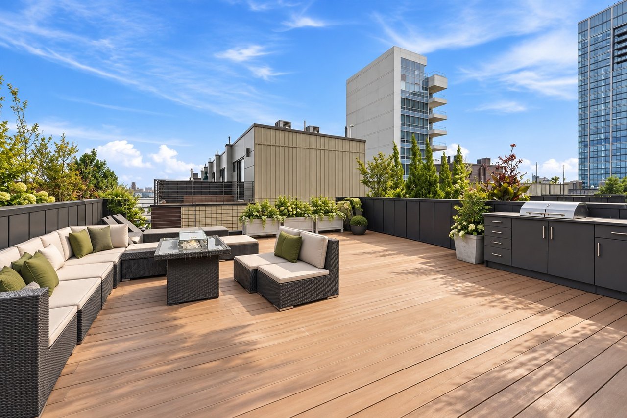 141 S Hancock St, Philadelphia, PA 19106
