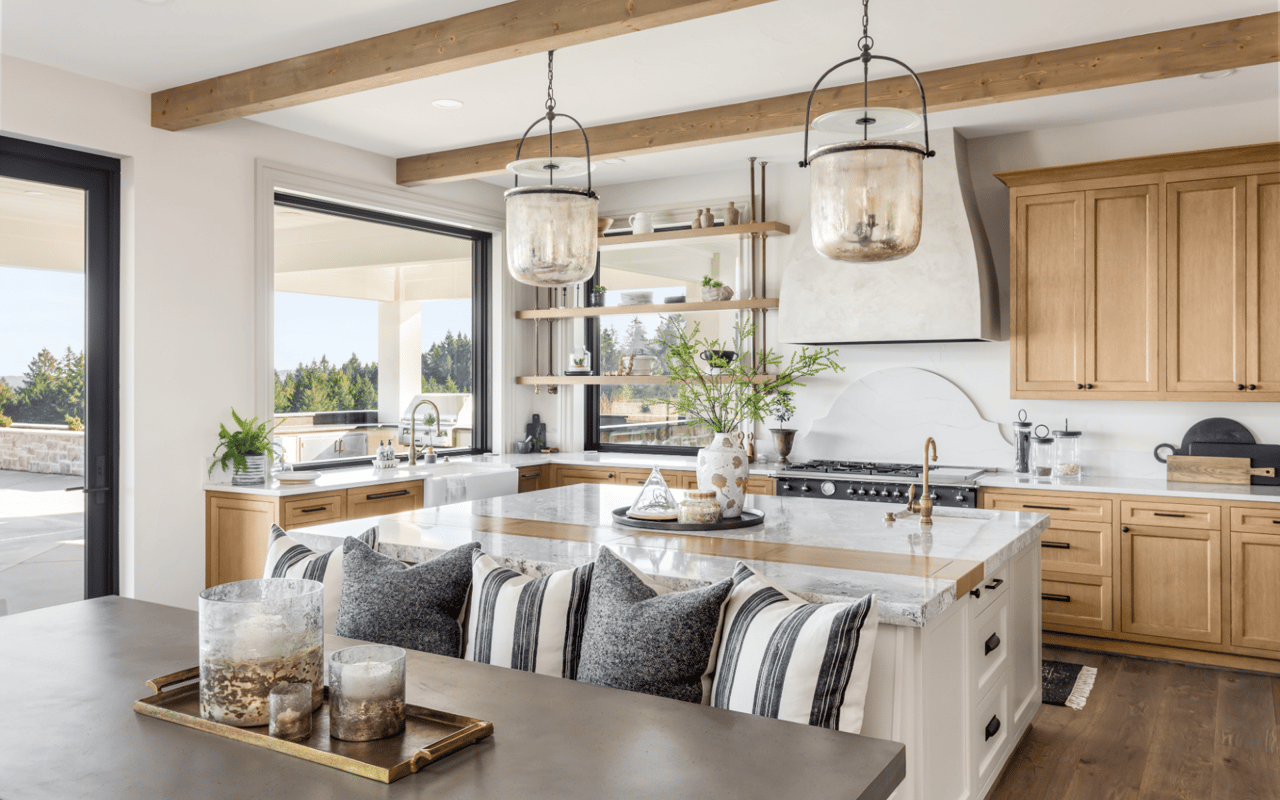 How Mortgage Rates Impact Oakville & Burlington Real Estate