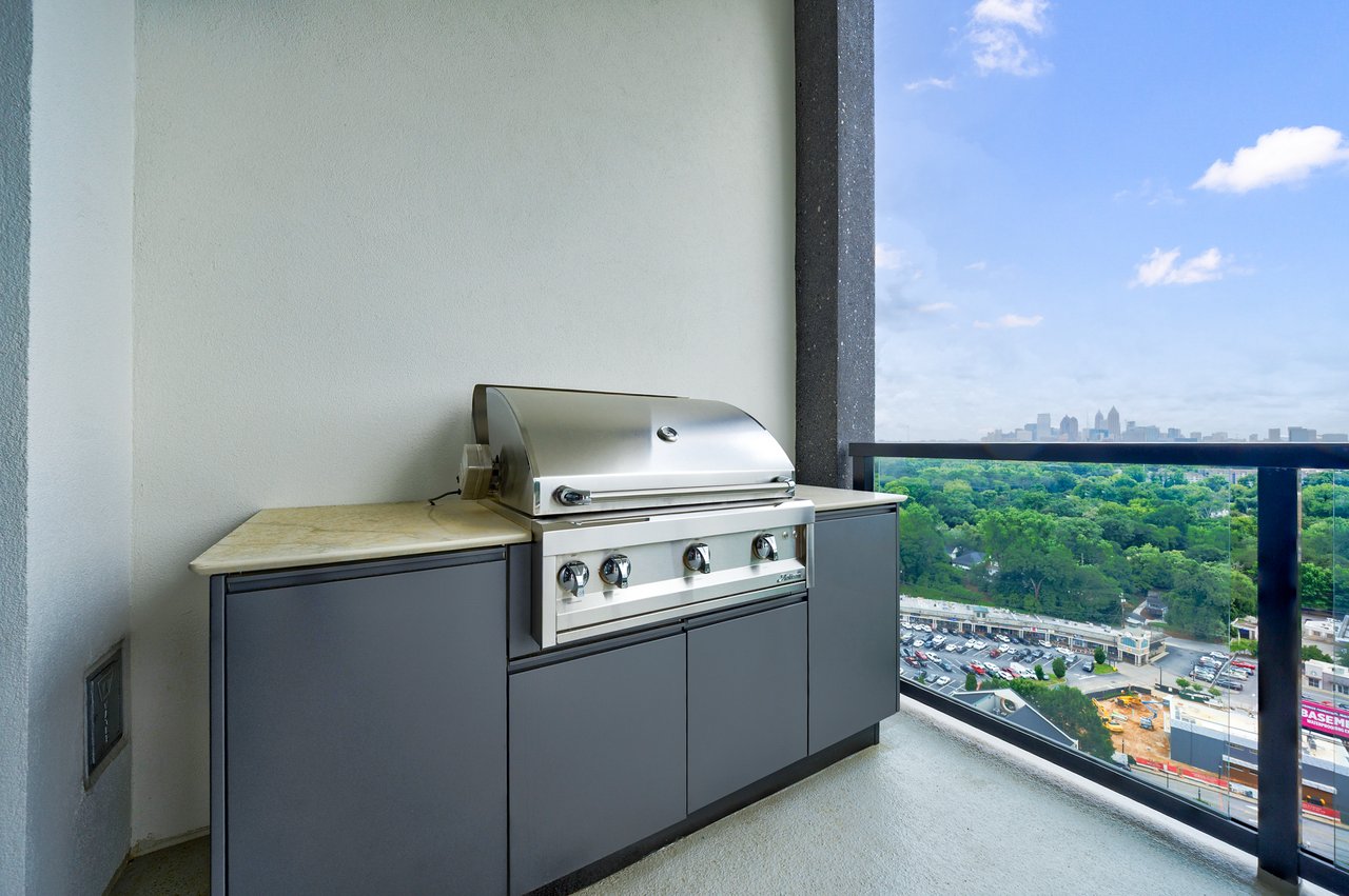 2425 Peachtree Road Unit 1806