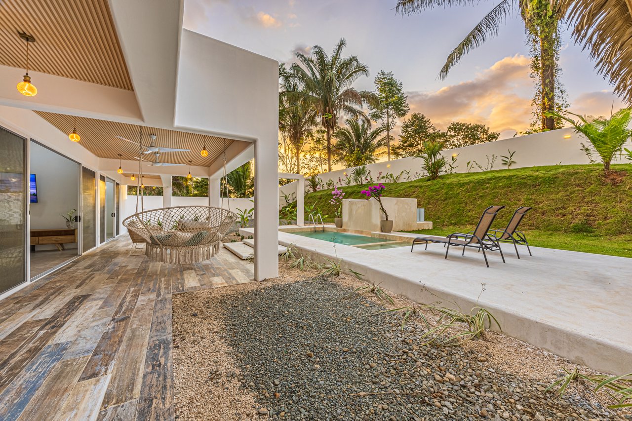Villa Pacífica – Elegancia, Privacidad y Confort en Uvita  