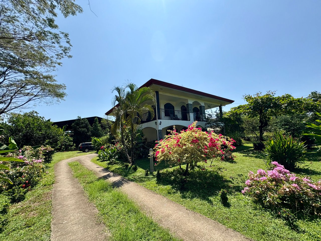 The Epitome of Costa Rica Living