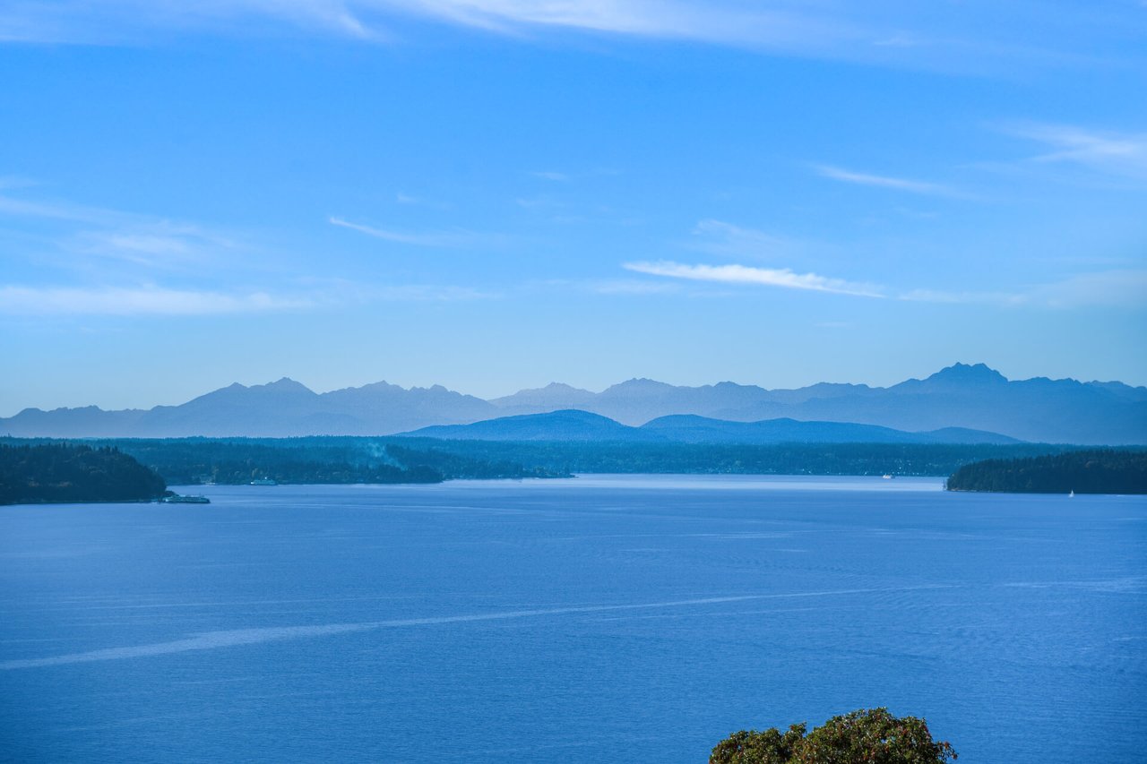 10245 Marine View Drive SW