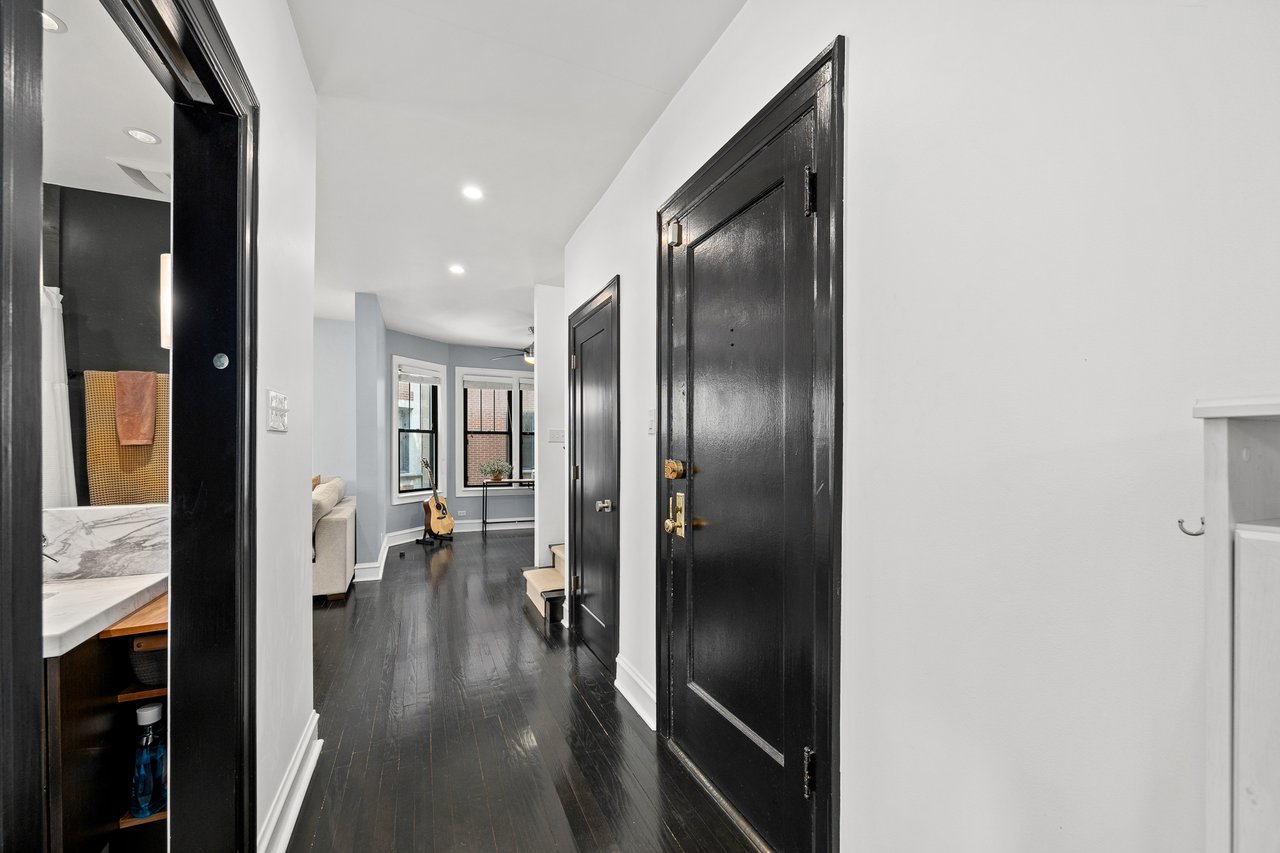 7631 N Eastlake Terrace Unit: 2A-3A