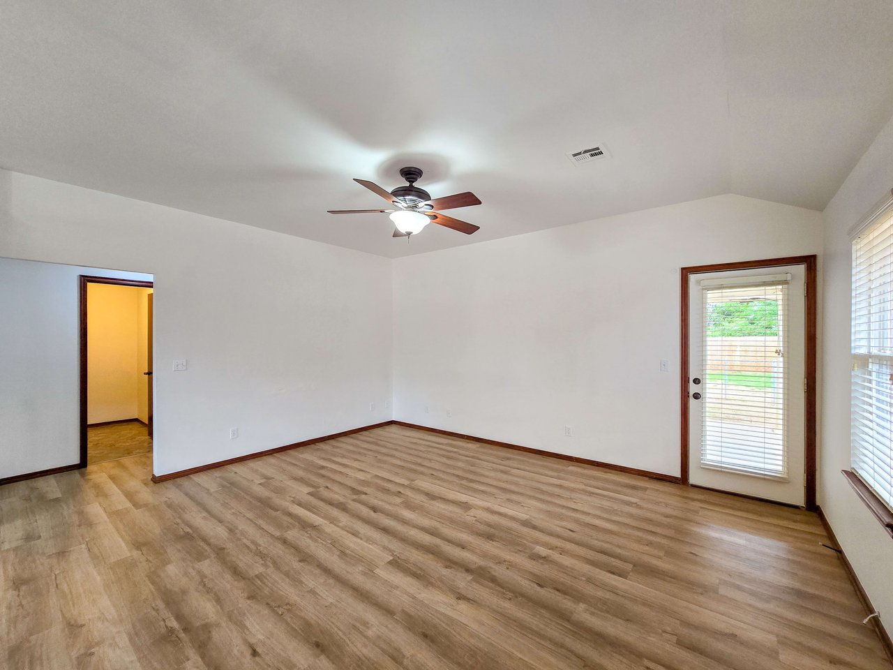 1211 Orchard Dr