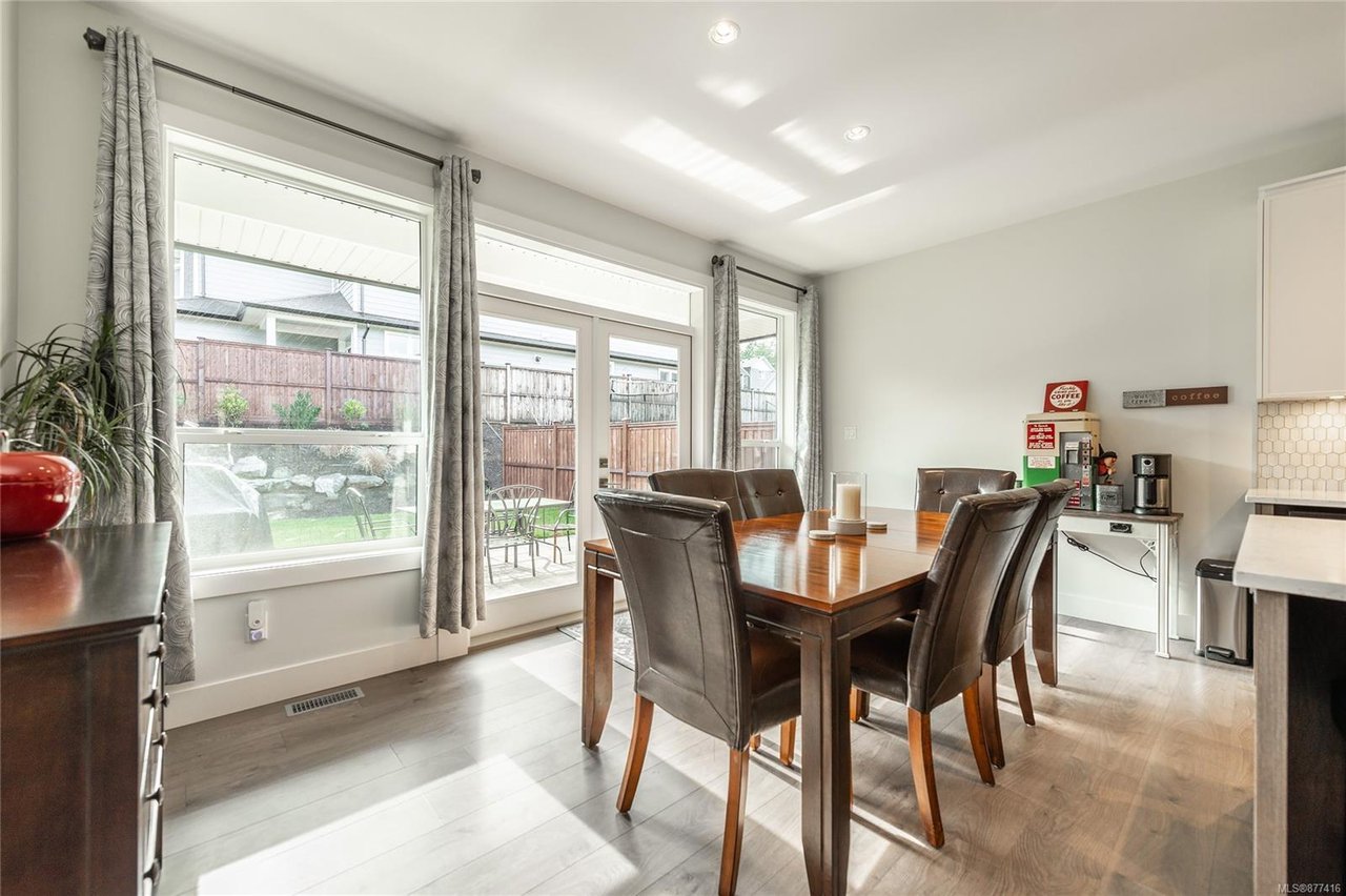 3535 Paperbark Cres
