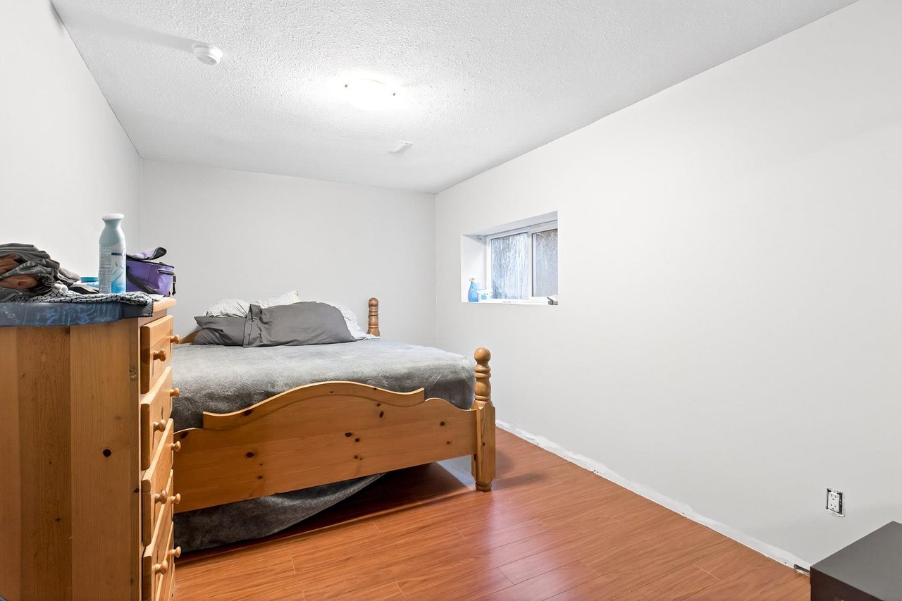 1118-11497 236 St