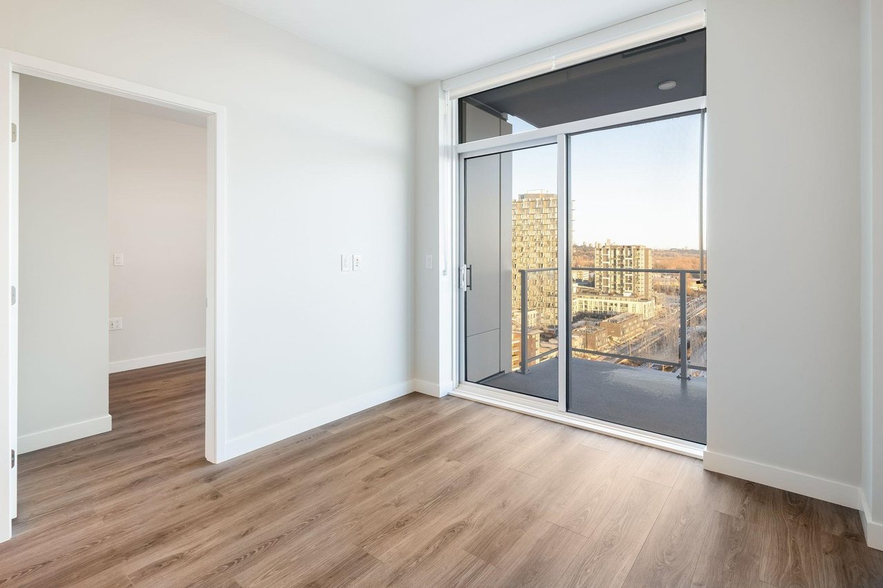 1608-3430 E Kent Ave S Ave
