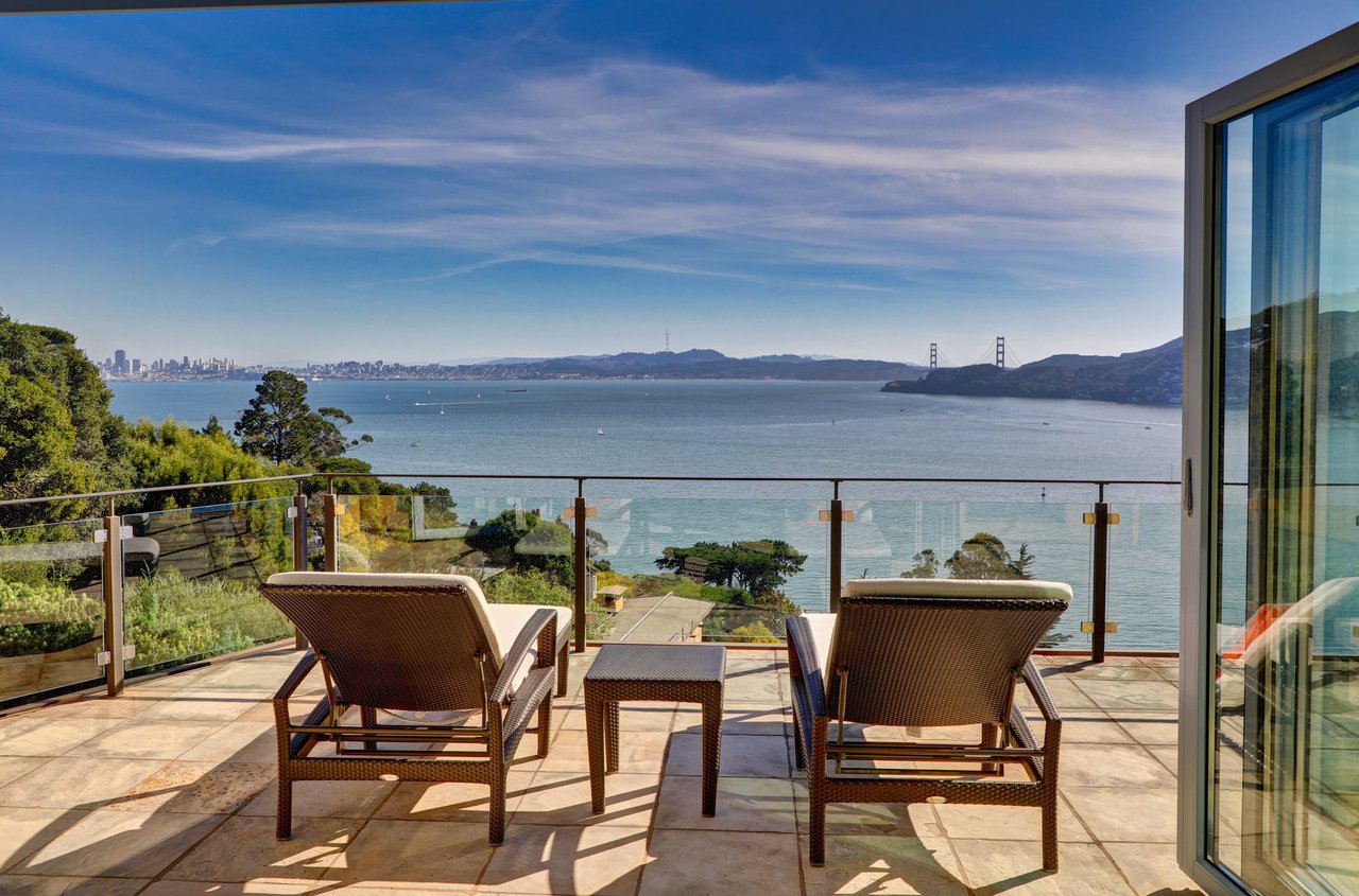 Phenomenal Luxury Residence with Sweeping Views Across the Bay