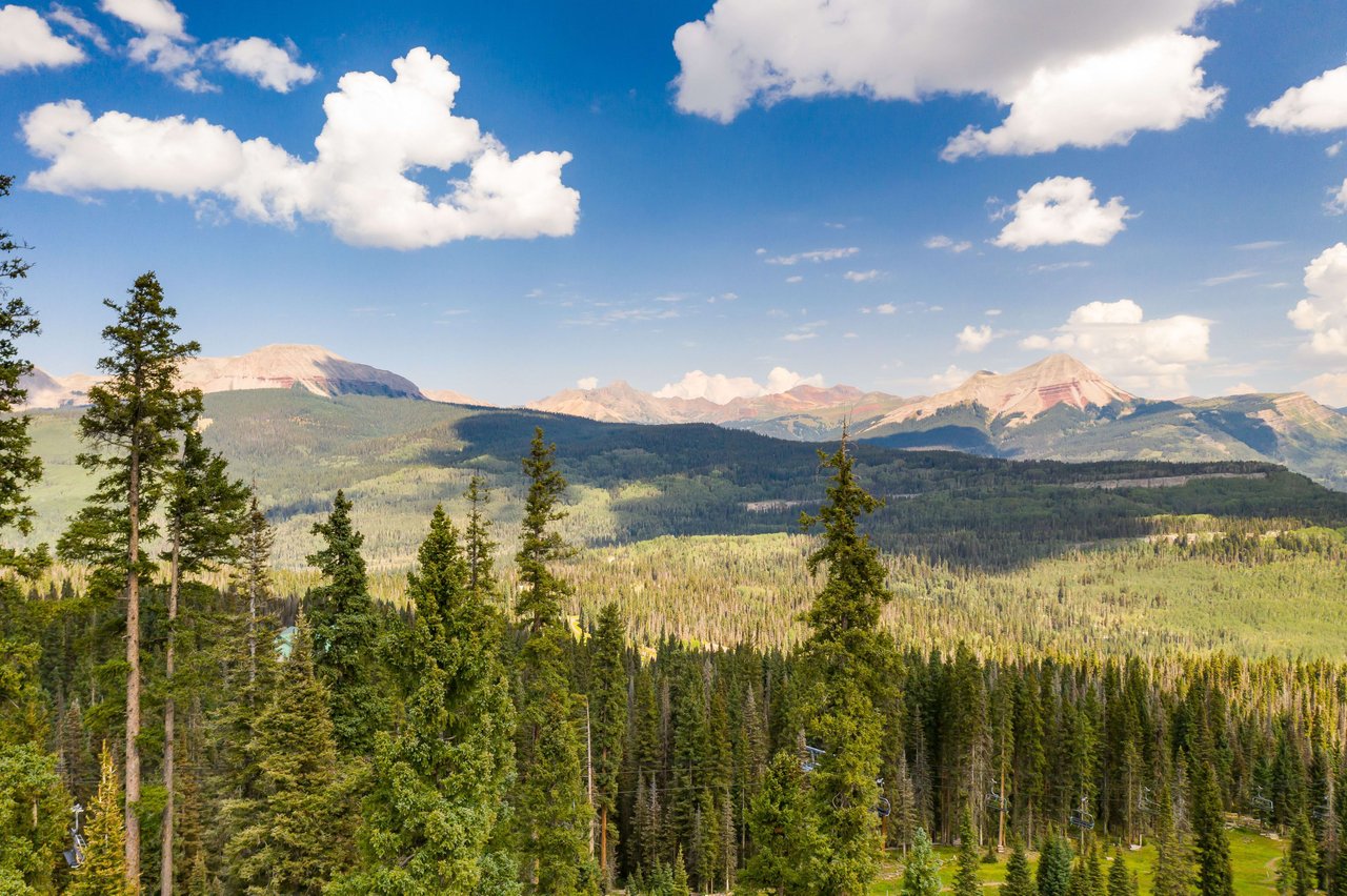 Getaway Homes: Discover Pure Mountain Living in Colorado