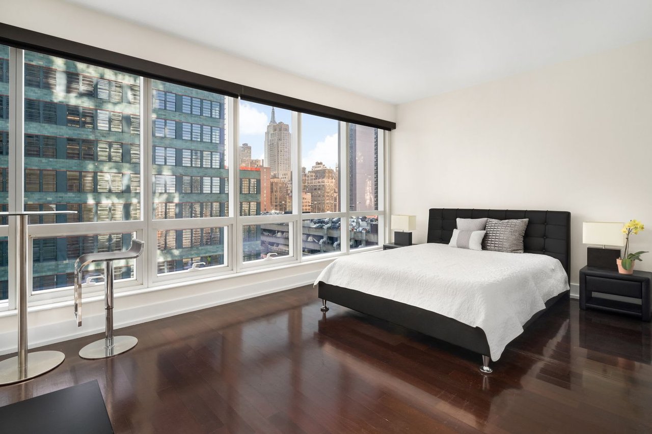 350 W 42nd St, Unit 14I