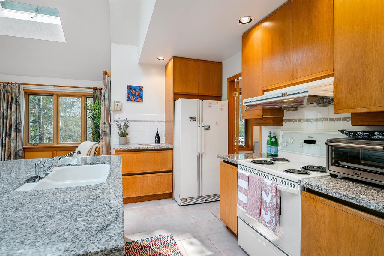 3 Garibaldi Dr