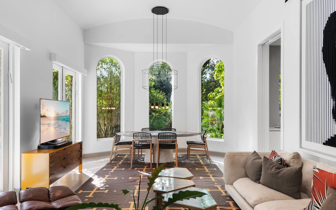 Carbonaro: Lies on Stage at Great Lakes Center for The Arts