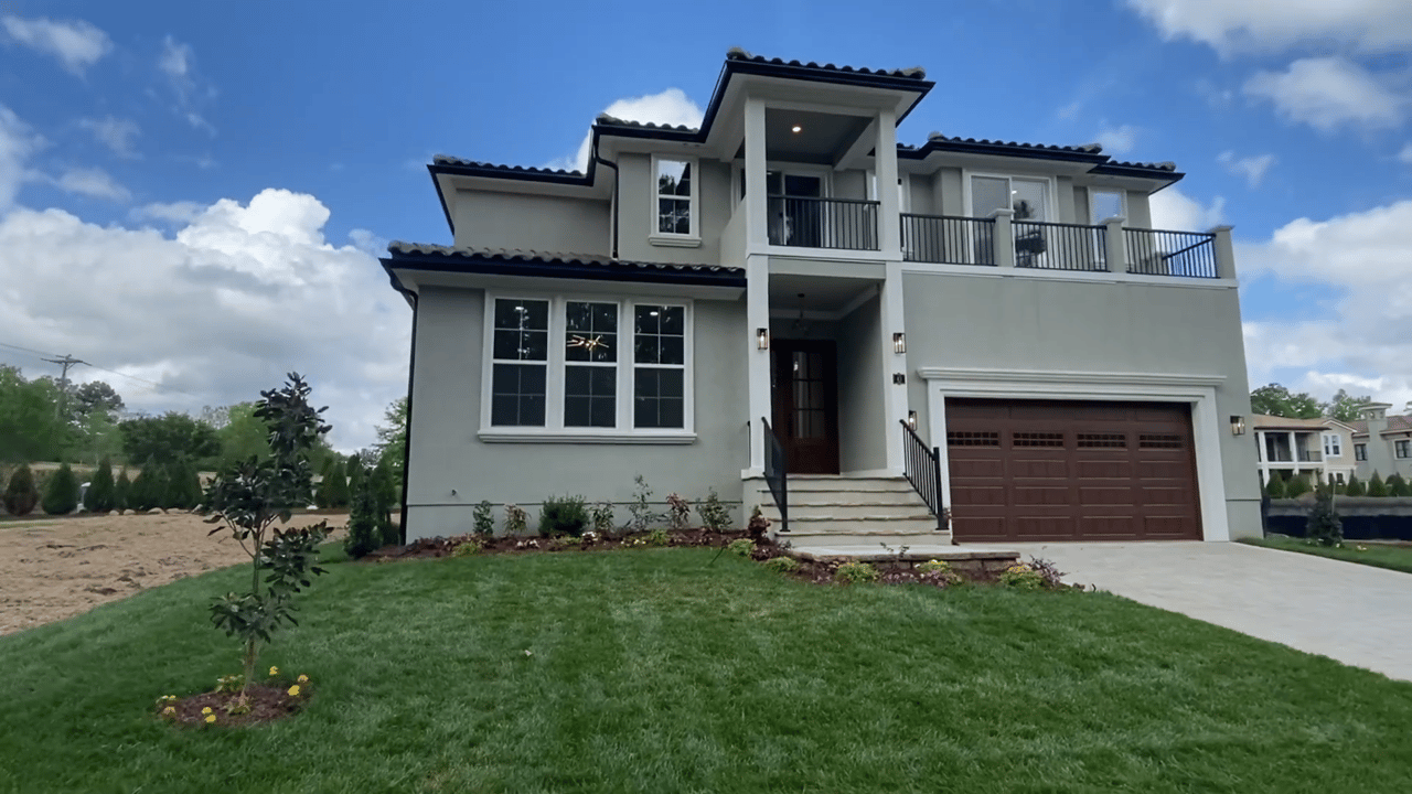 43 Treviso Pl