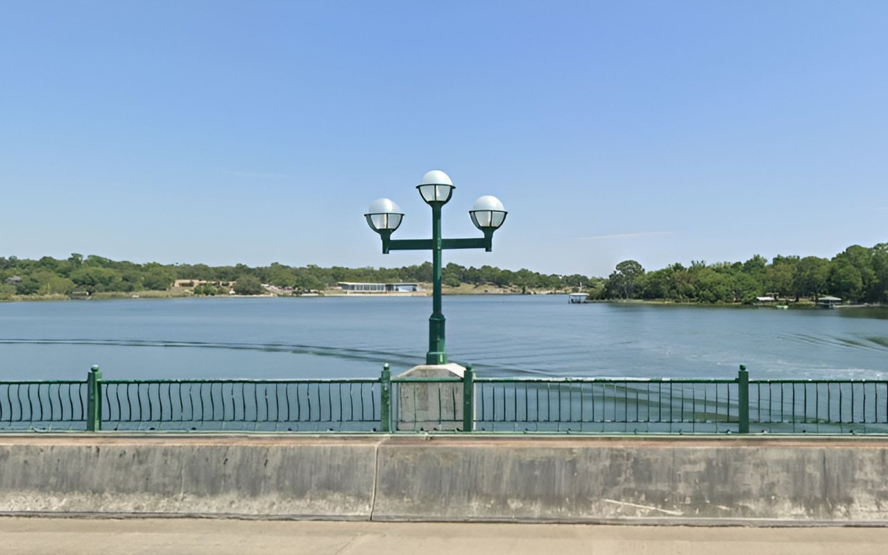 Bayou Texar Homes: Estuary Charm