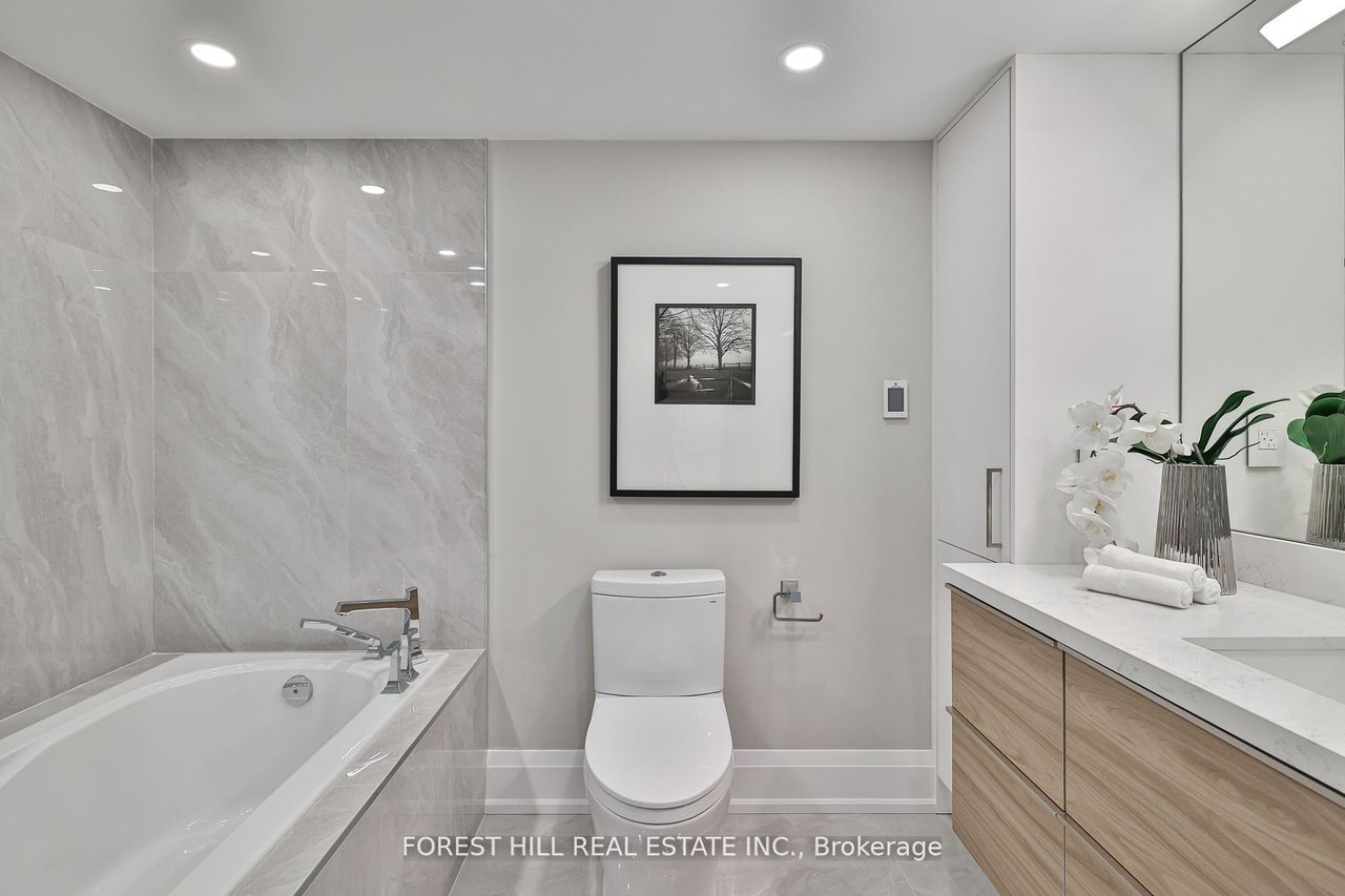 LOWER PENTHOUSE IN THE FINANCIAL DISTRICT